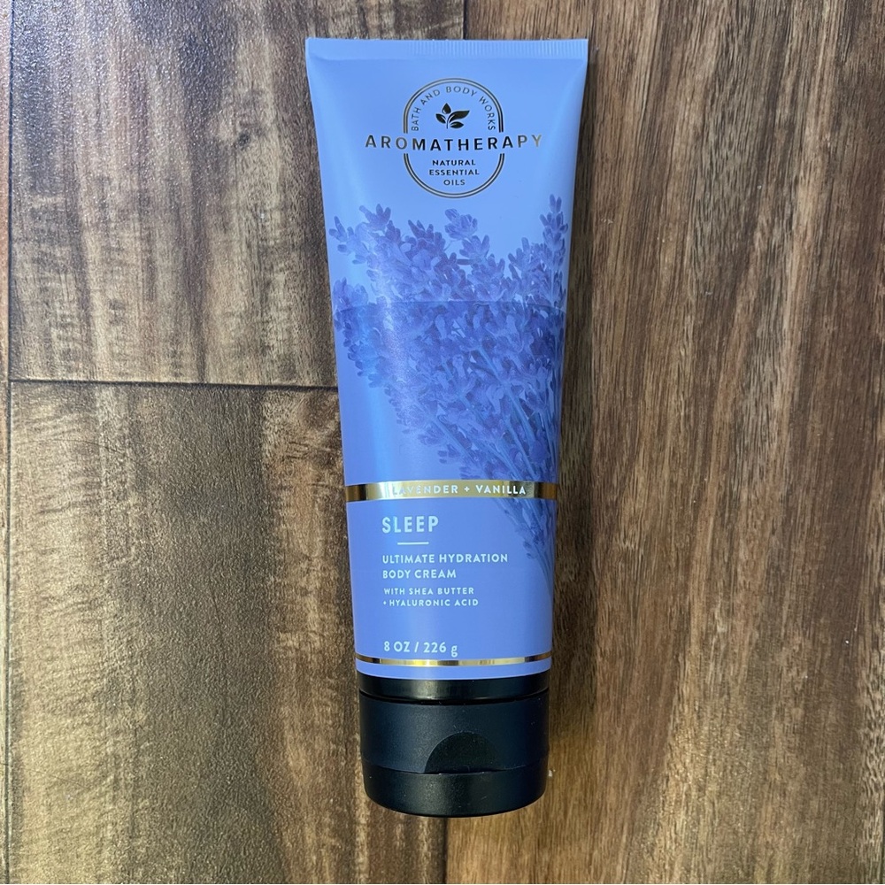 Bath & Body Works Aromatherapy Sleep Body Cream – Lavender Vanilla (8 oz)